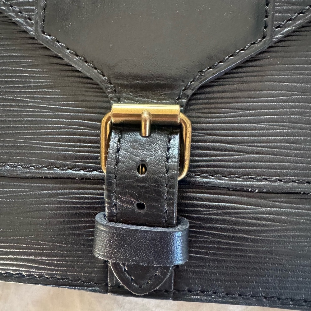 Louis Vuitton Black Epi - Picture 7 of 13